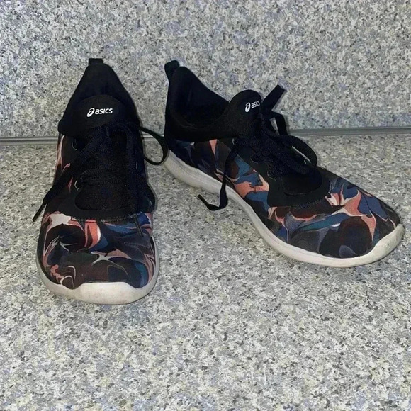 ASICS Sneakers - Picture 1 of 6